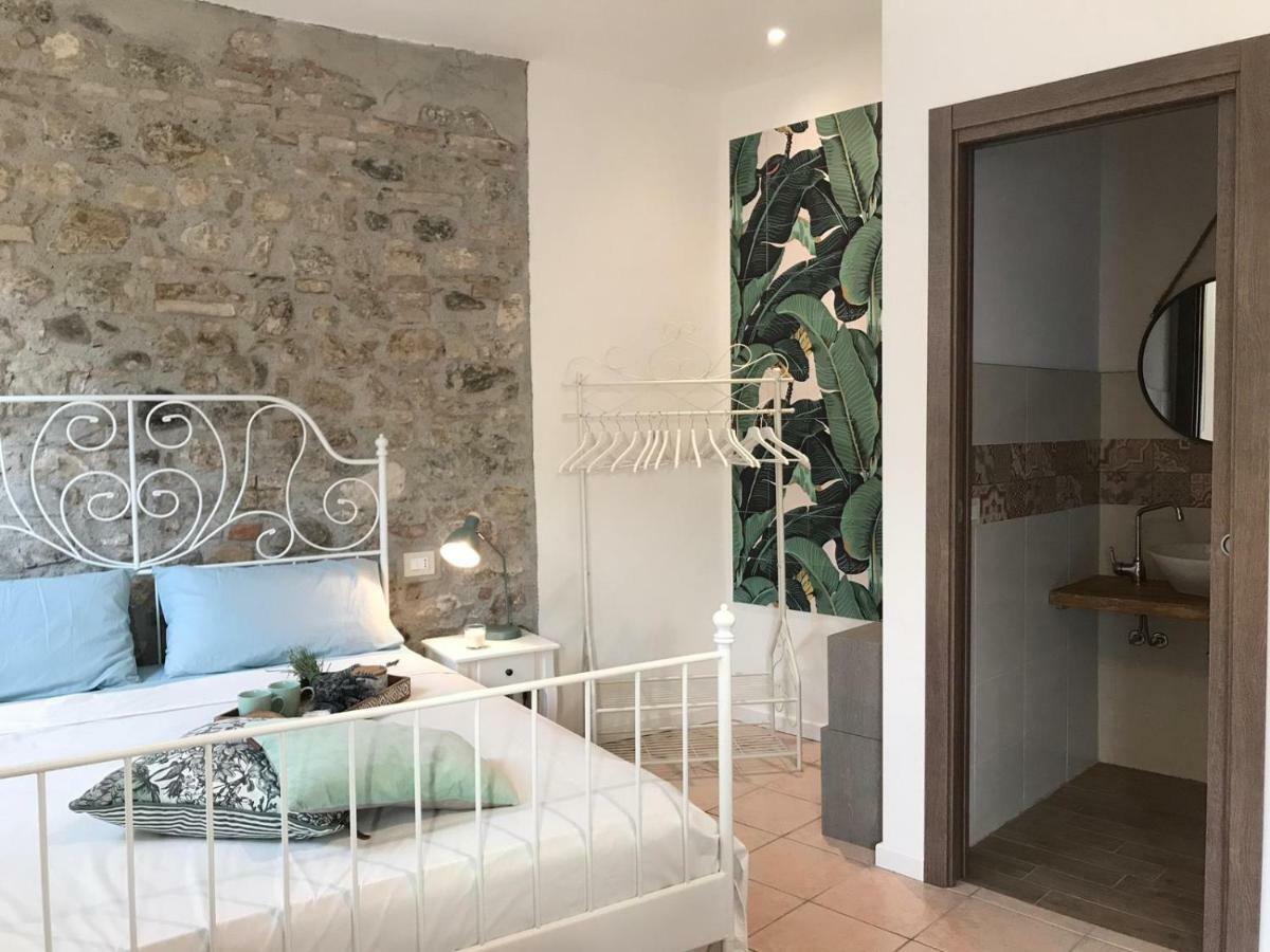Casa Castello Apartment Salo Exterior photo